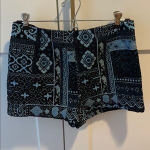 High-waisted Velvet Print Shorts